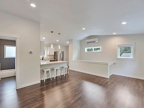 4th image of 8106 NE 141st St #B