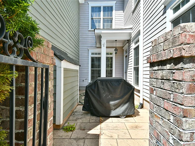 324 Village Walk Ln — Photo 32