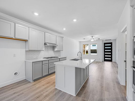 7th image of this home