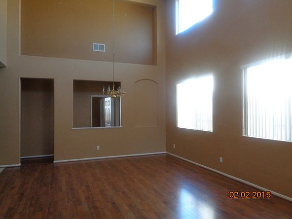 4th image of 1184 Surfwood Ln