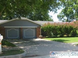 3106 Walnut Rd, Norman, OK 73072