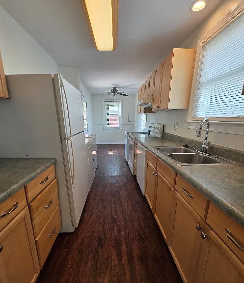 318 E Evans St — Photo 3