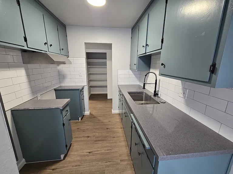 609 Jackson St #1 — Photo 4
