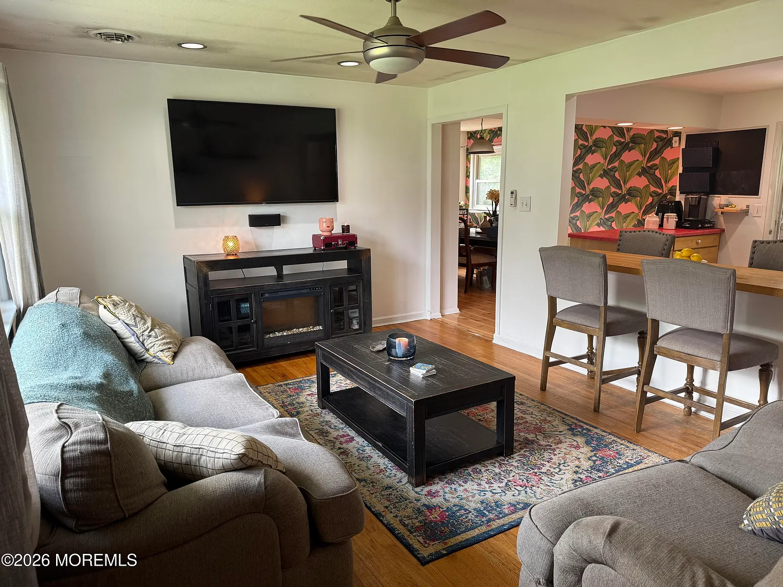 2 bed, 1068 sqft, $3,000 — Photo 3