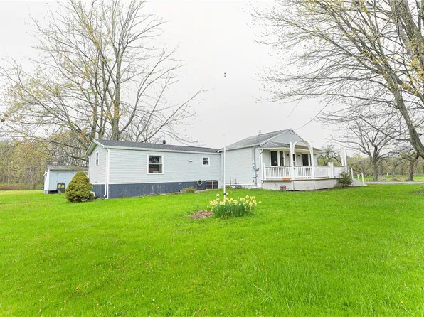 6129 Eddy Ridge Rd, Williamson, NY 14589