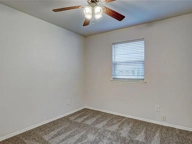 1116 Saint George Ave — Photo 14