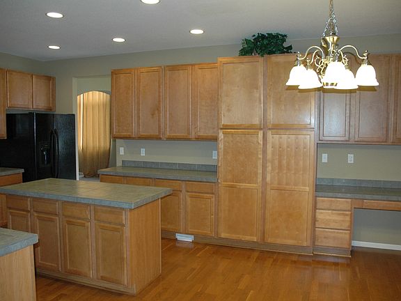 Roomy Kitchen with Pantry 