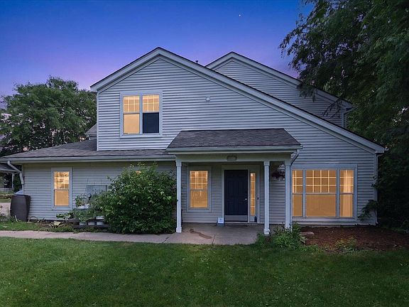 2nd image of 2991 Holborn Cir