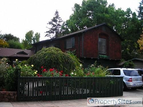 1st image of 33 Calumet Ave