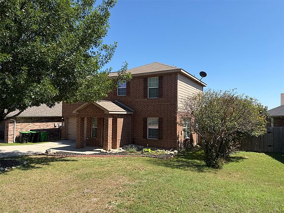 3rd image of 110 Cowpoke Ct