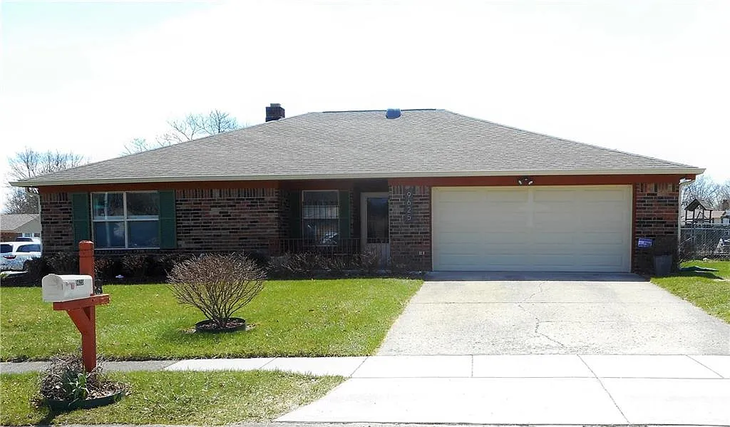 9625 E Jay Dr photo 1