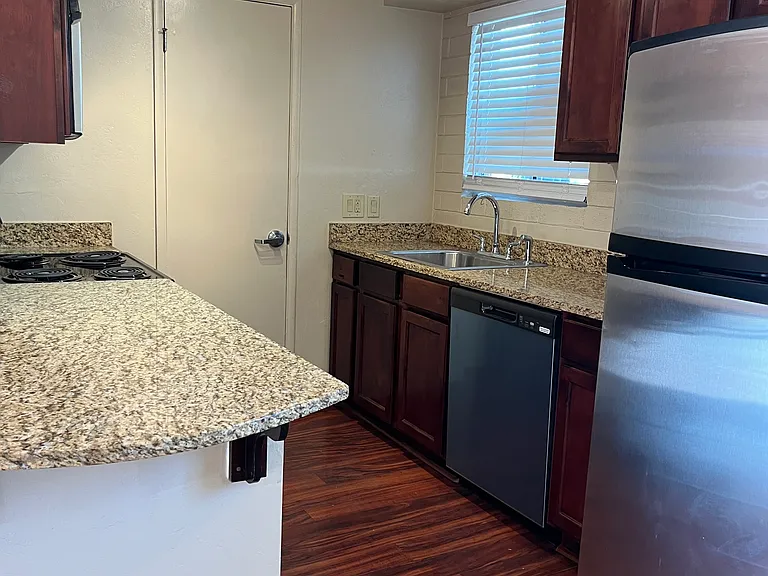 55 N Cherry Ave #203 — Photo 23