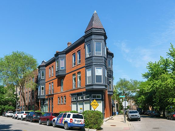 2nd image of 1311 N Wood St #2