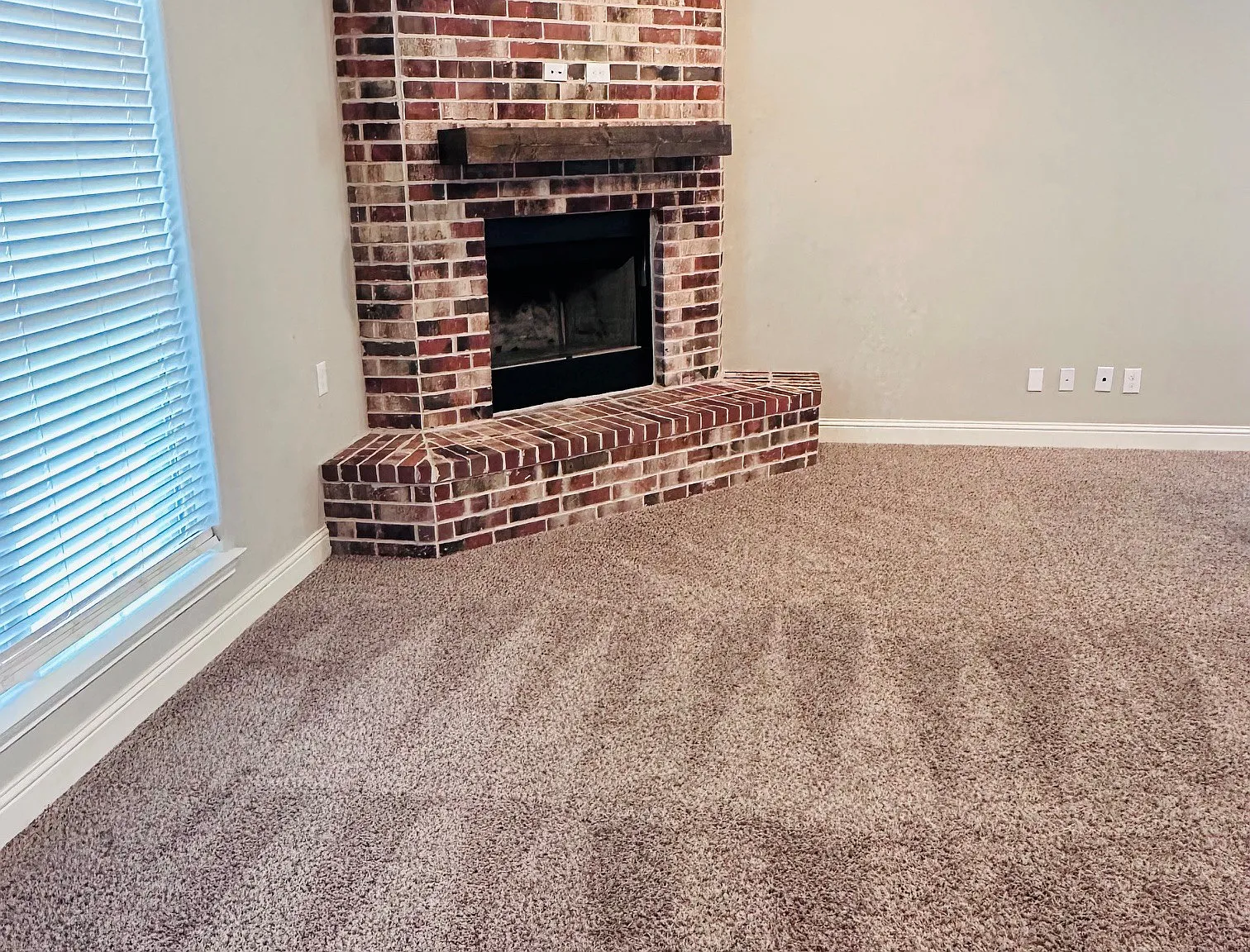 3 bed, 1862 sqft, $1,800 — Photo 1