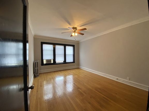 4th image of 1831 W Winona St #3