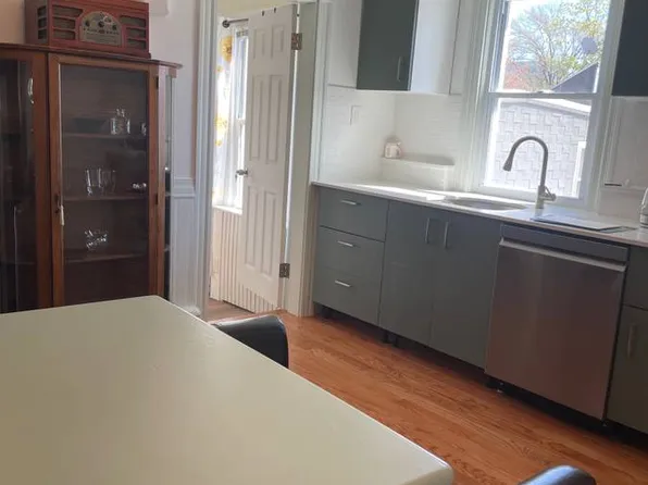 10 Fulkerson St #2R, Cambridge, MA 02141