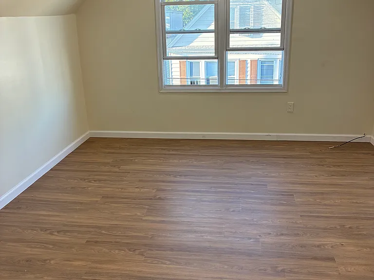 158 W 33rd St #3 — Photo 1