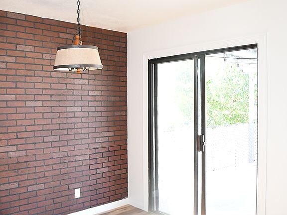 3rd image of 925 Willow Tree Dr Unit D