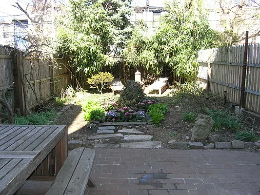 Rented by Townsley & Gay, LLC | media 82