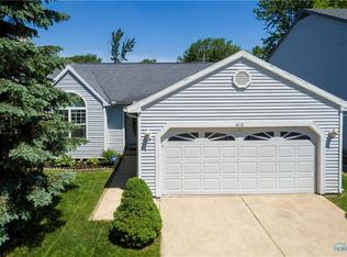 6110 White Oak Dr, Toledo, OH 43615