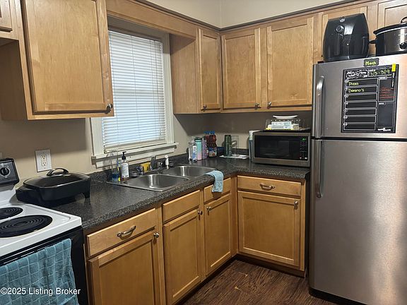 10308 La Plaza Dr, Louisville, KY 40272 | Zillow