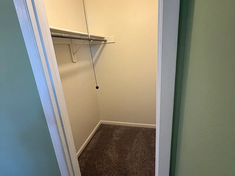 780 Excalibur St — Photo 26