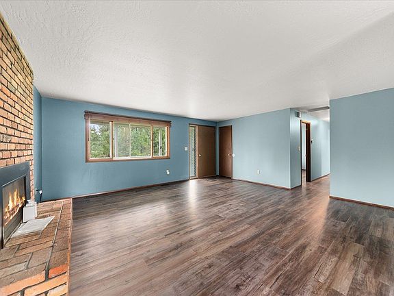 4th image of 6 E Wild Rose Rd