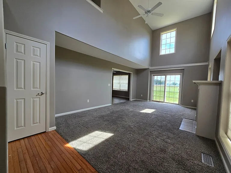 3475 Enclave Way — Photo 2