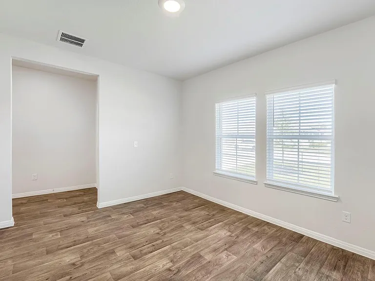13507 Howser Trce — Photo 3