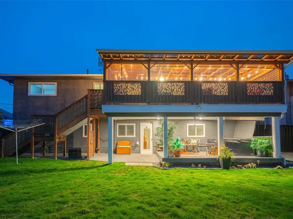 214 Cameron St, Parksville, BC V9P 1G7