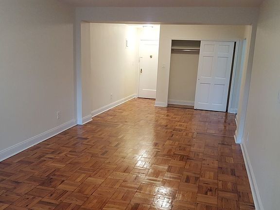 2nd image of 3334 77th St APT 1B