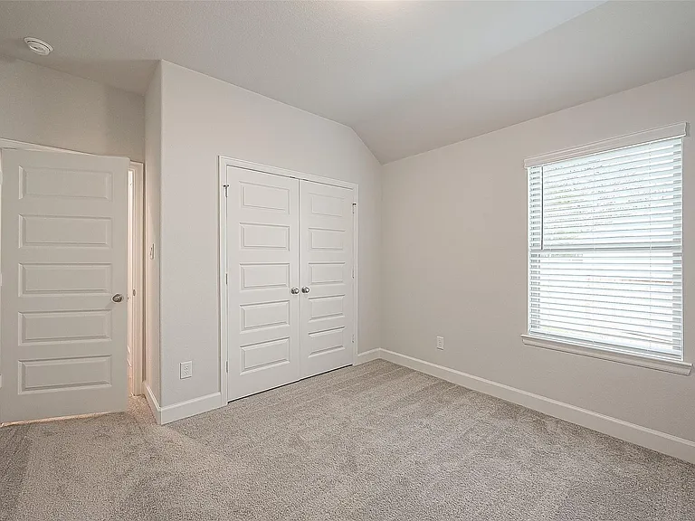 213 McCrea Ct — Photo 27