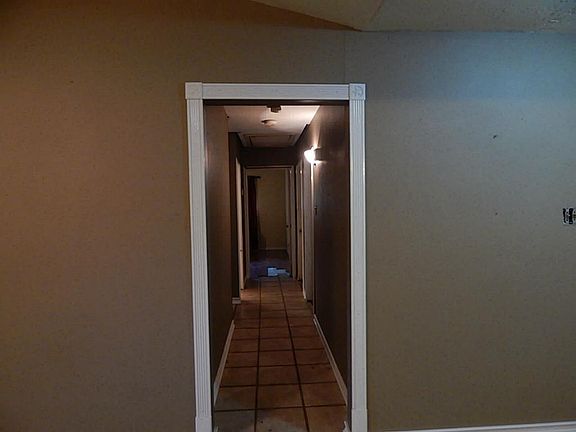 4th image of 5334 Royal Oak Dr