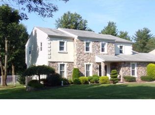 5300 Ivystream Rd, Hatboro, PA 19040