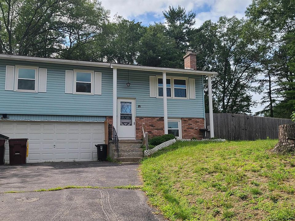 1st image of 25 Fawn Dr
