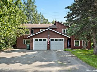 27346 Goshawk Ct, Chugiak, AK 99567