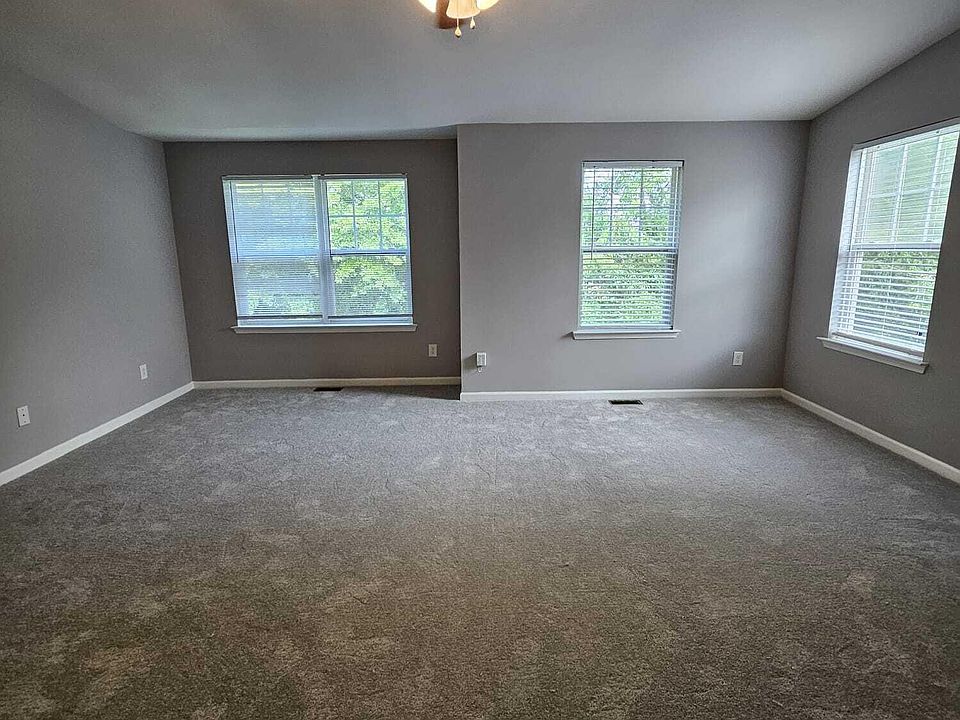 1st image of 401 Coalinga Ln Unit 106