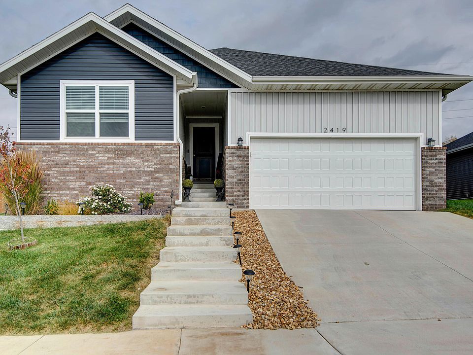 1st image of 2419 W Twin Lakes Drive