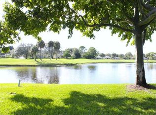 6924 SE Pacific Dr, Stuart, FL 34997
