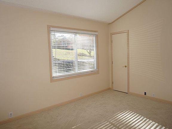 Bedroom fresh painted carpet