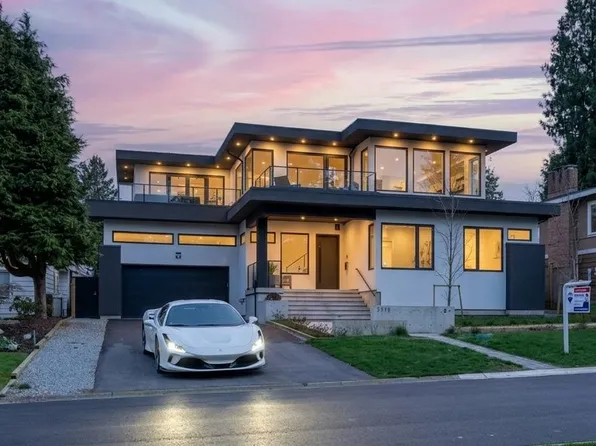 5318 4a Ave, Delta, BC V4M 1H5