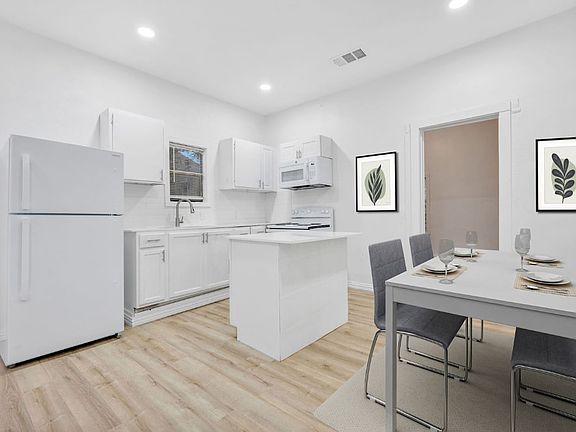 3rd image of 809 Martin Luther King Jr Blvd