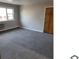 2105 Canal St #2F, Blue Island, IL 60406