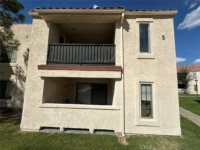 2554 Olive Dr #34 — Photo 24