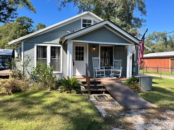 114 Elm Branch St, Huntington, TX 75949