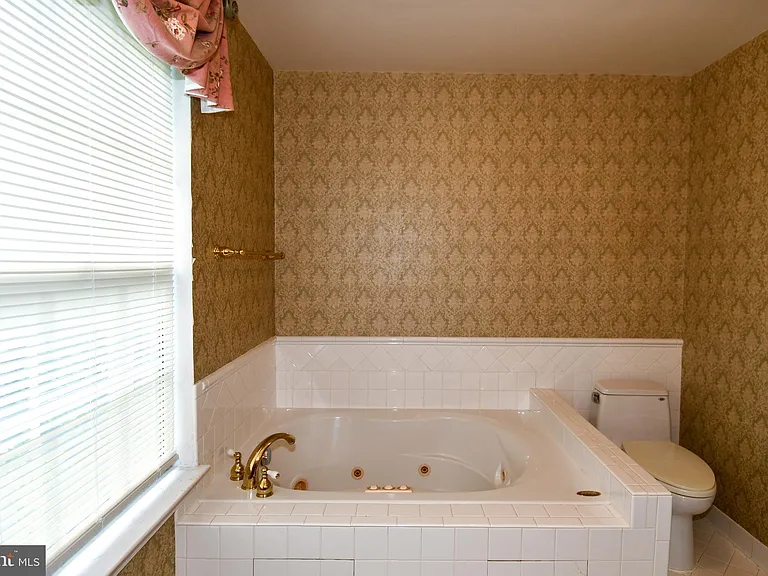 16853 Capon Tree Ln — Photo 22