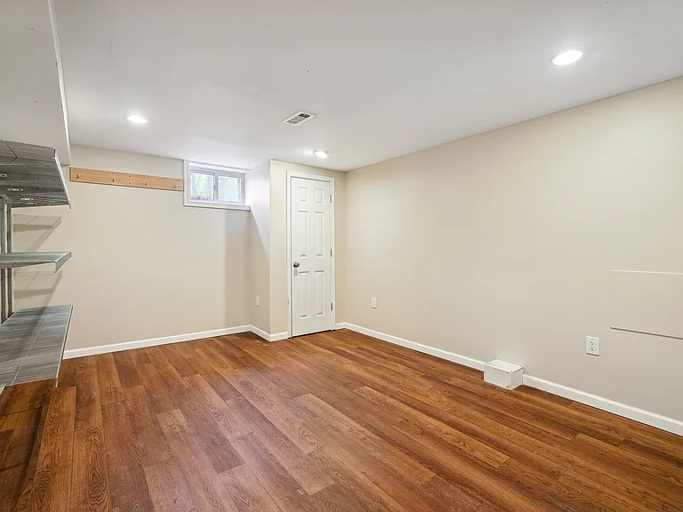 6329 Gentele Ct — Photo 8