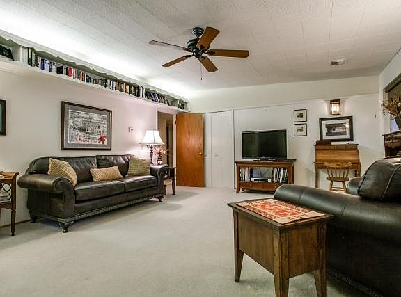3rd image of 1223 Cherrywood Dr