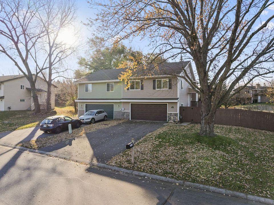 1st image of 7520 Upper 167th St W