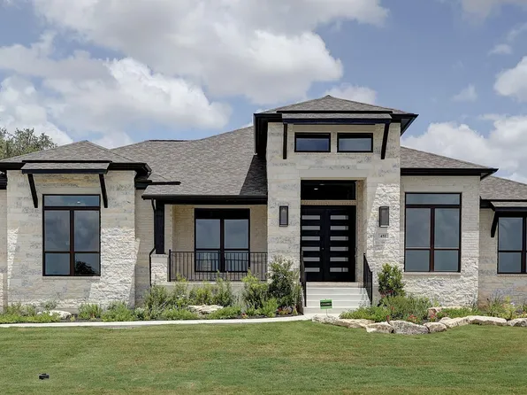 451 Falcon Cove, Castroville, TX 78009